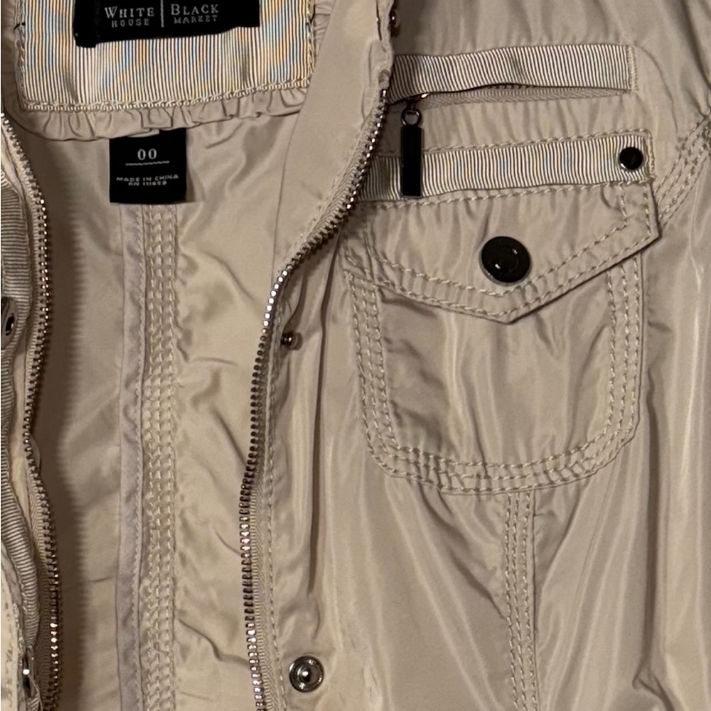 White House Black Market Cream Utility Jacket - Picture 4 of 6